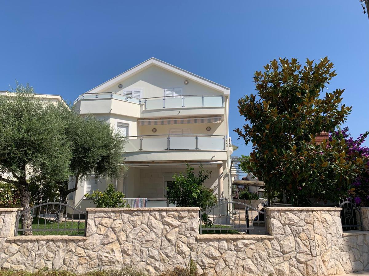 Apartments Dumancic Biograd Na Moru Exteriör bild