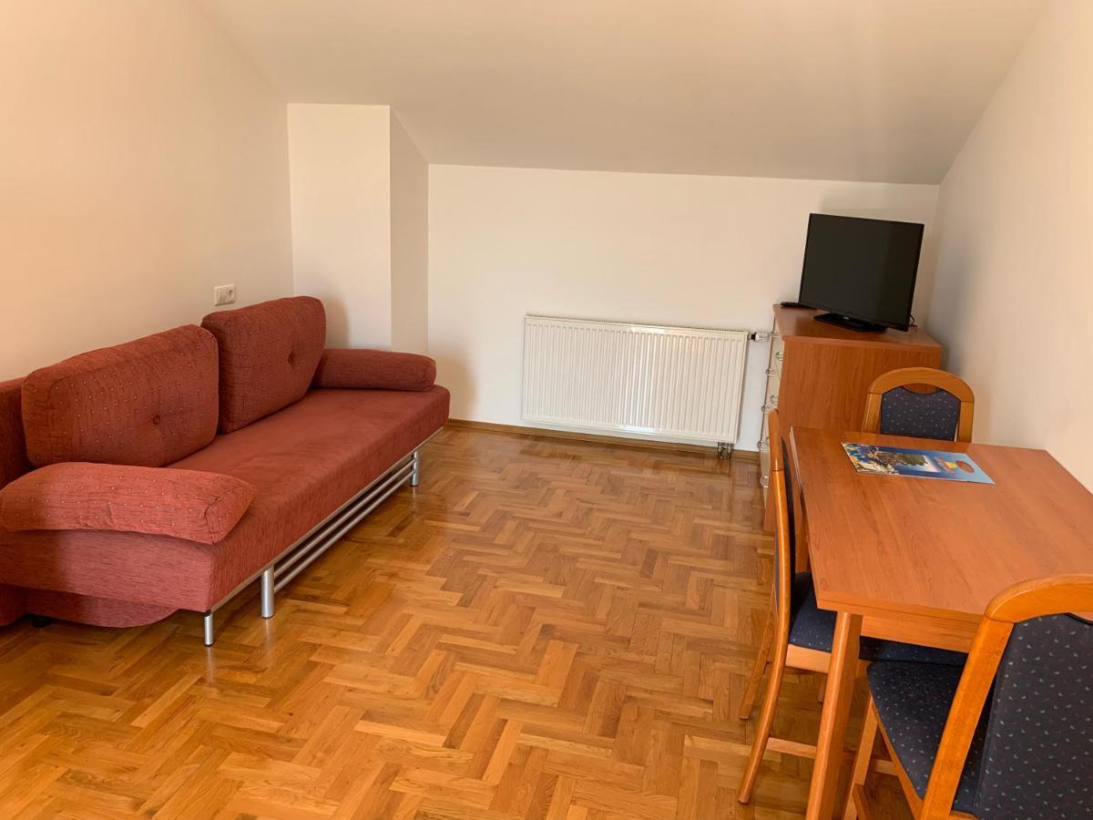 Apartments Dumancic Biograd Na Moru Exteriör bild